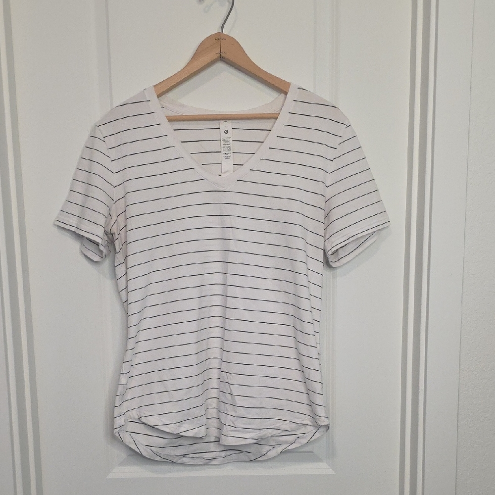 lululemon athletica White Striped Short Sleeve Tee